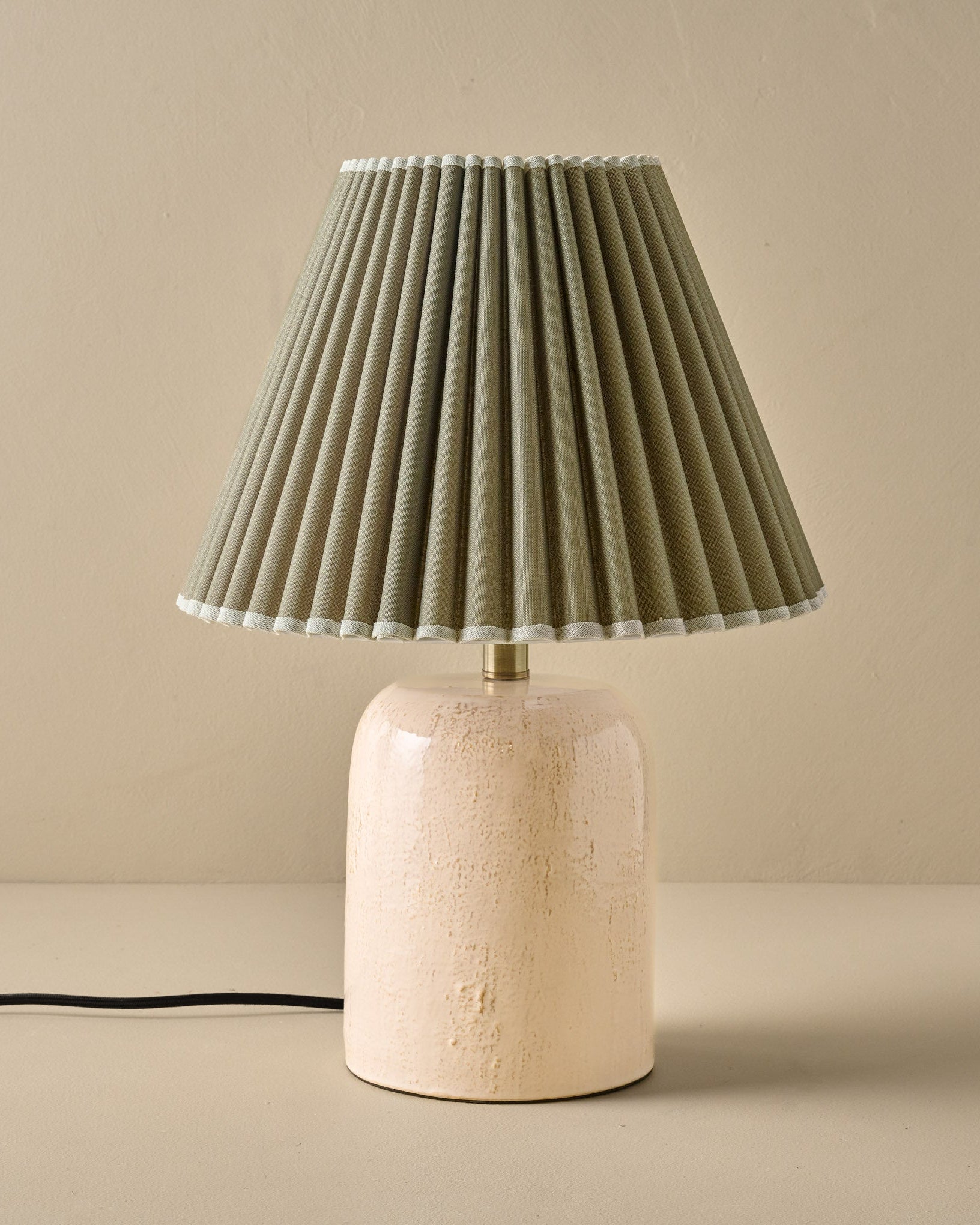 Farrah Table Lamp - Textured Cream - Image 7