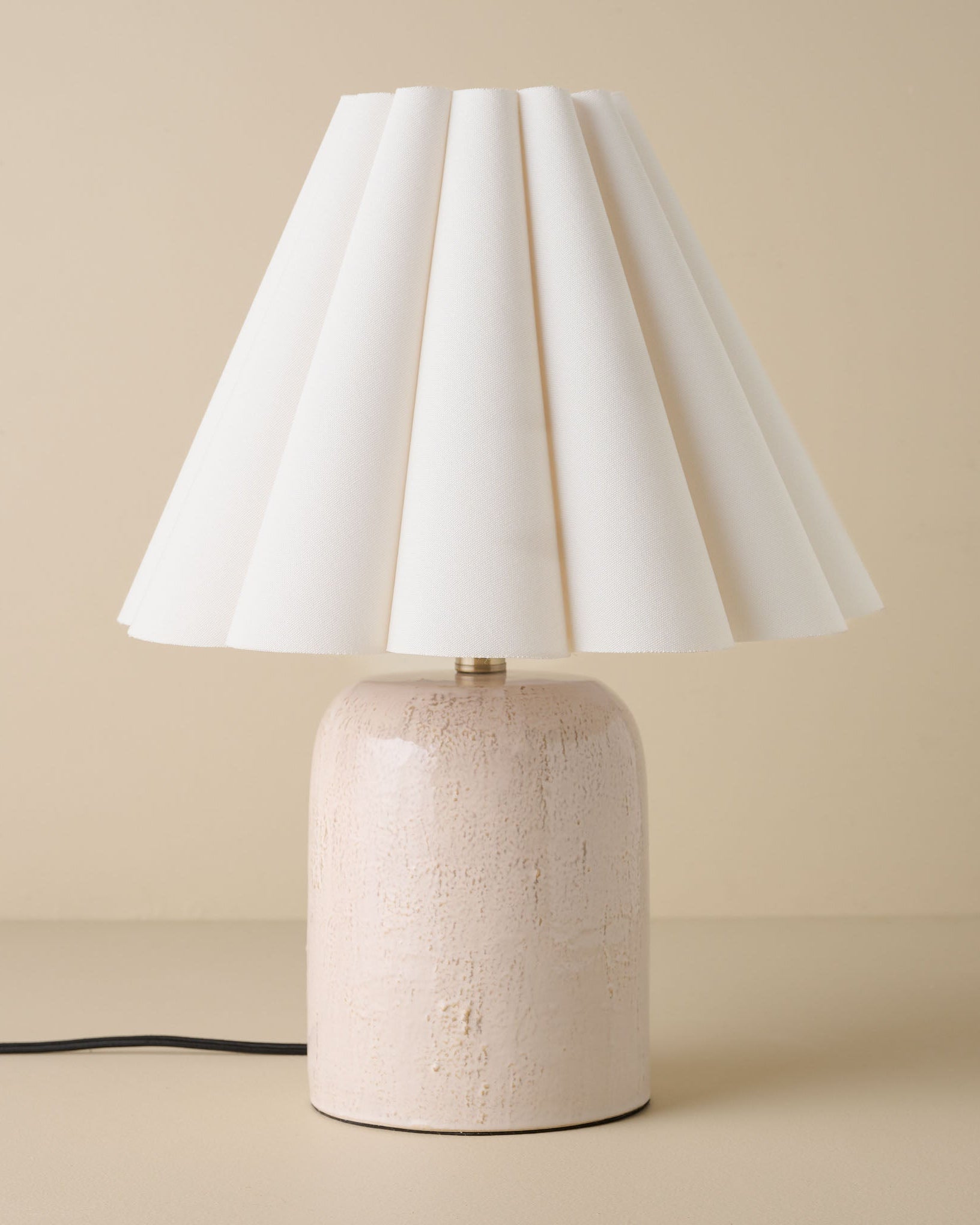 Farrah Table Lamp - Textured Cream - Image 15