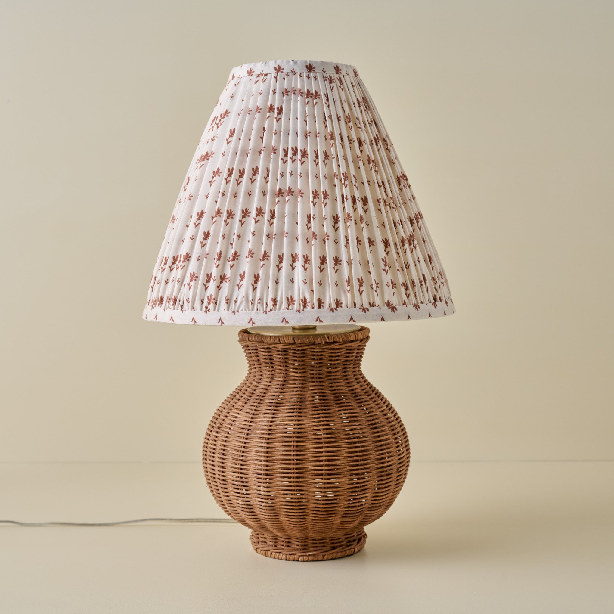 Cassie Rattan Table Lamp - Image 5