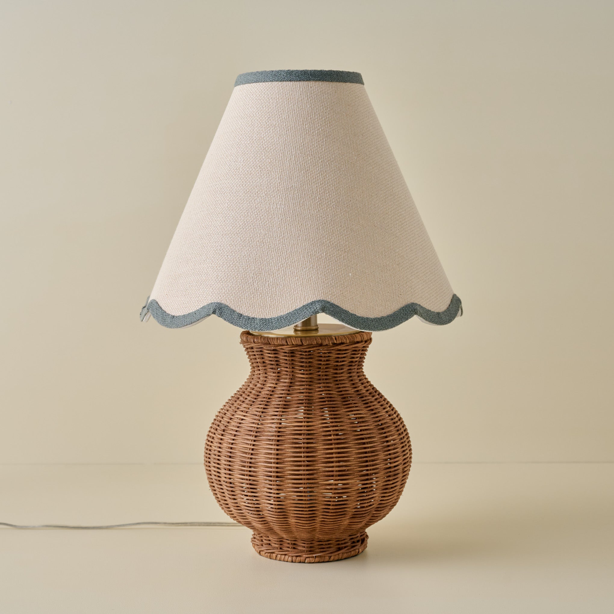 Cassie Rattan Table Lamp - Image 3