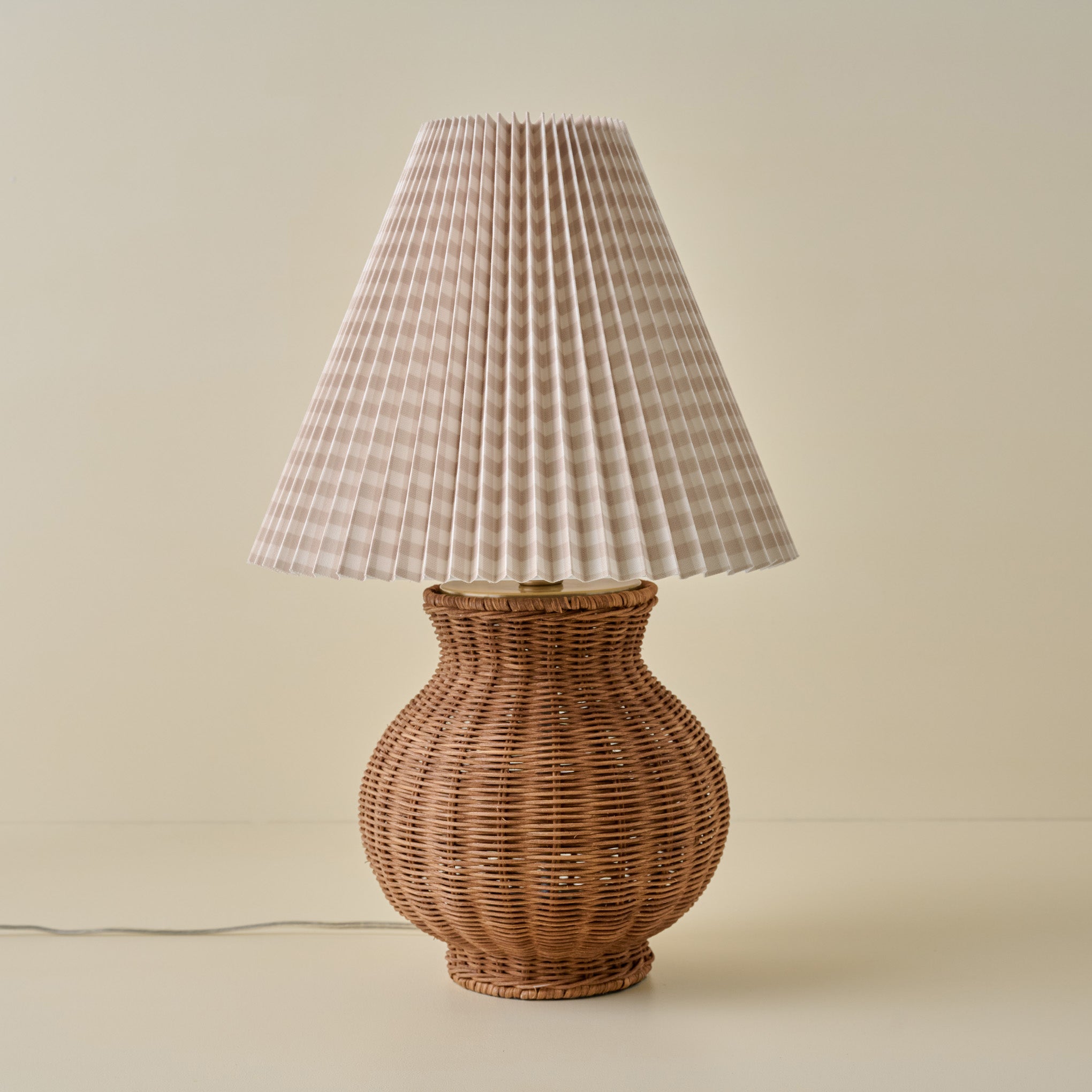Cassie Rattan Table Lamp - Image 15