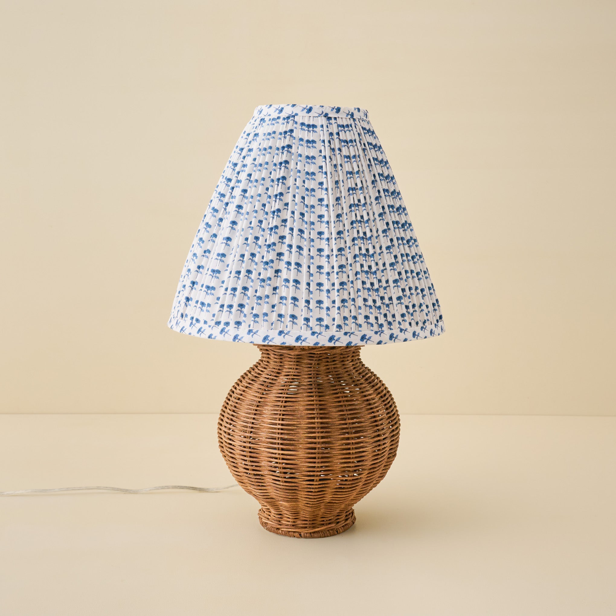 Cassie Rattan Table Lamp - Image 19