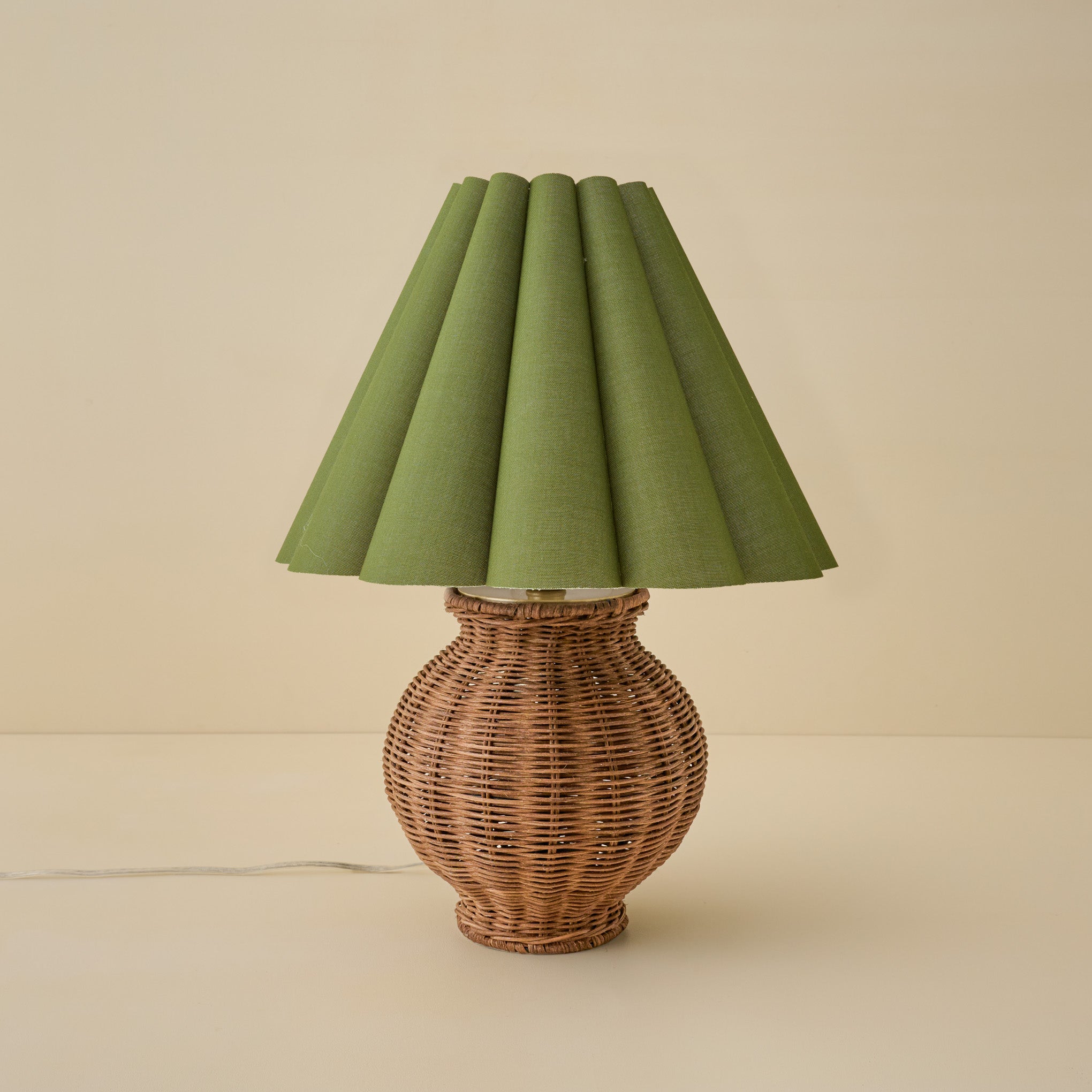 Cassie Rattan Table Lamp - Image 18