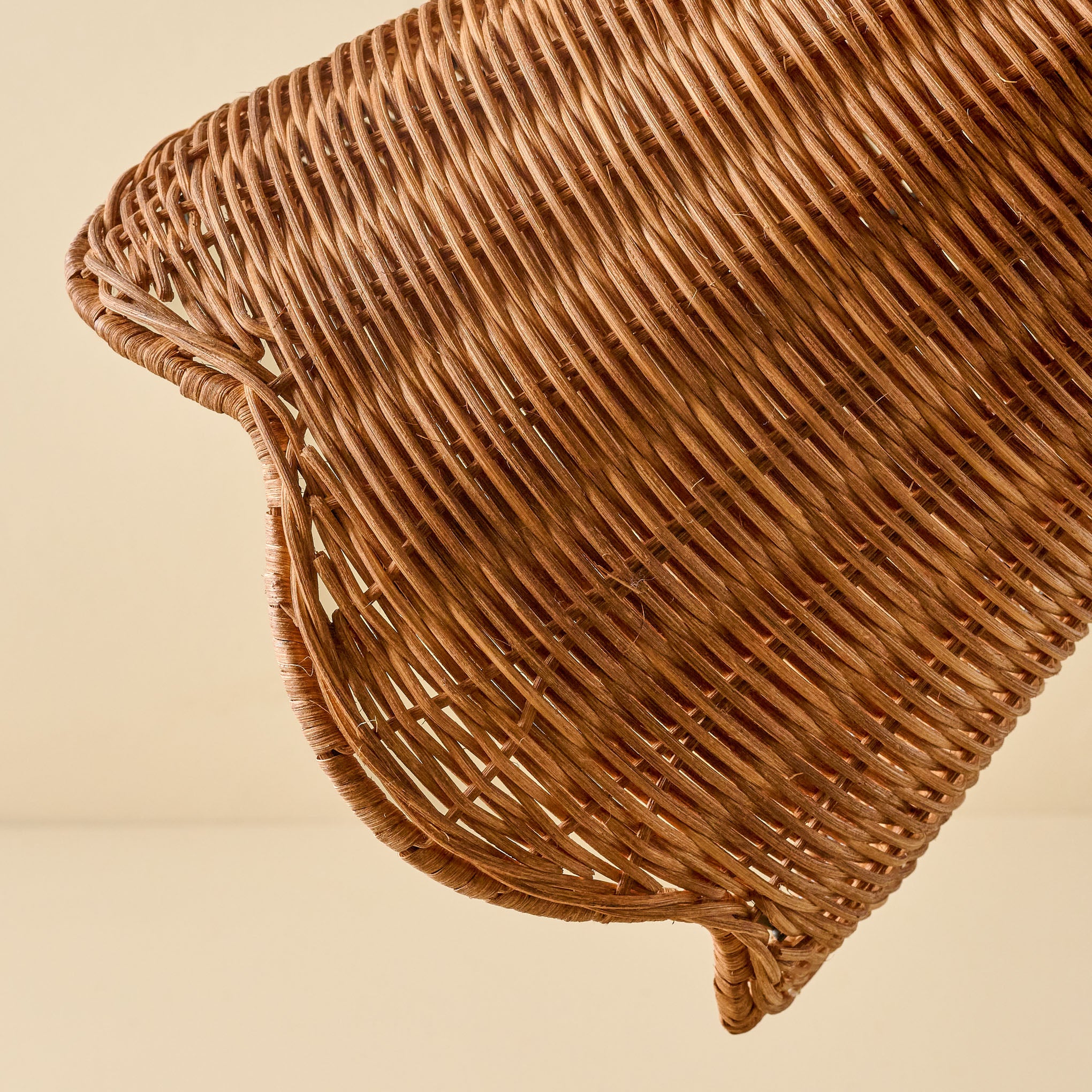 Lucinda Rattan Scallop Task Lamp - Image 3