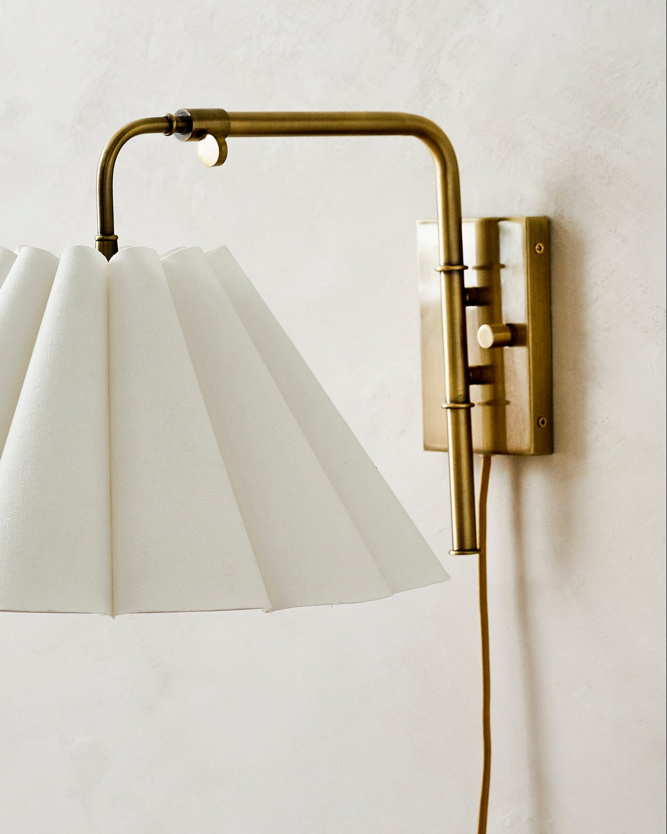 Odette Linen Scallop Swivel Plug-In Sconce - Image 2