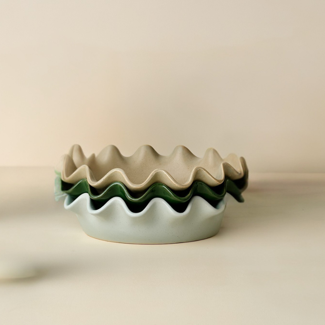 The Cottage Collection Forest Green Scalloped Pie Dish - Image 4