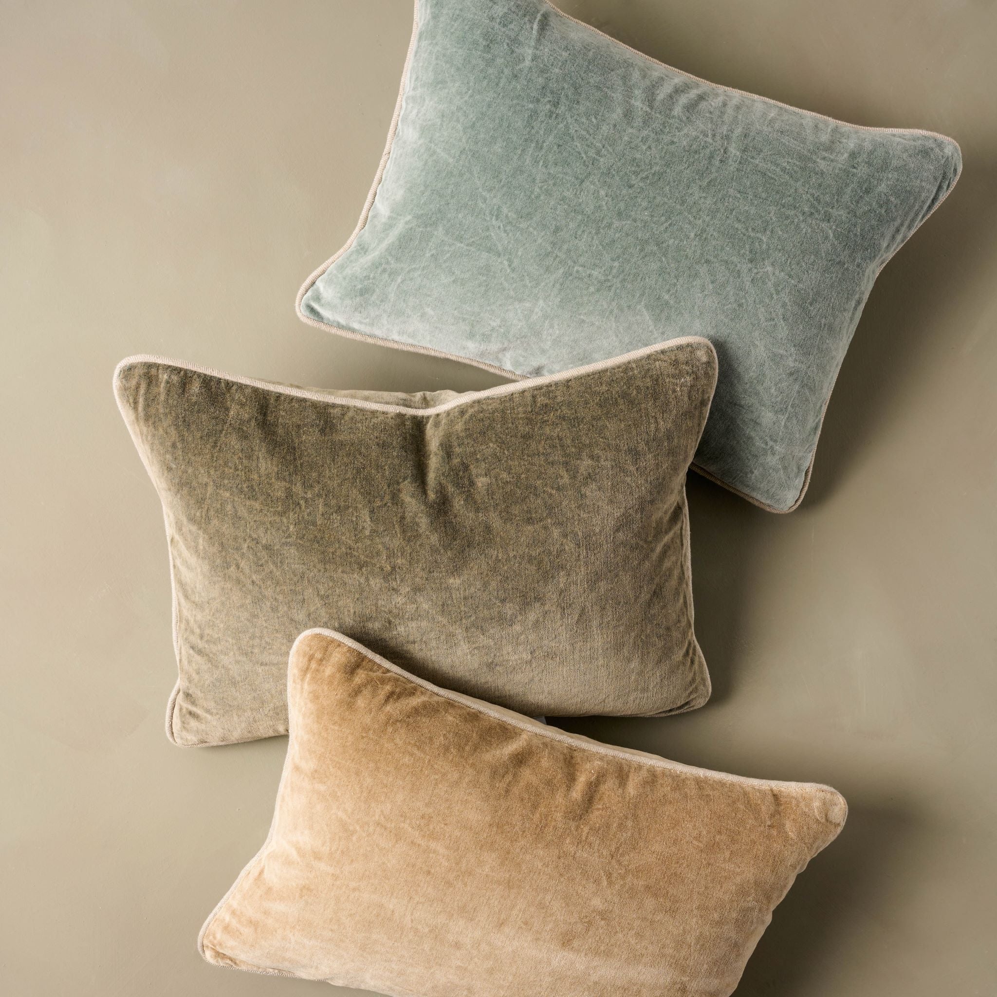 Heirloom Velvet Lumbar Pillow - Image 8