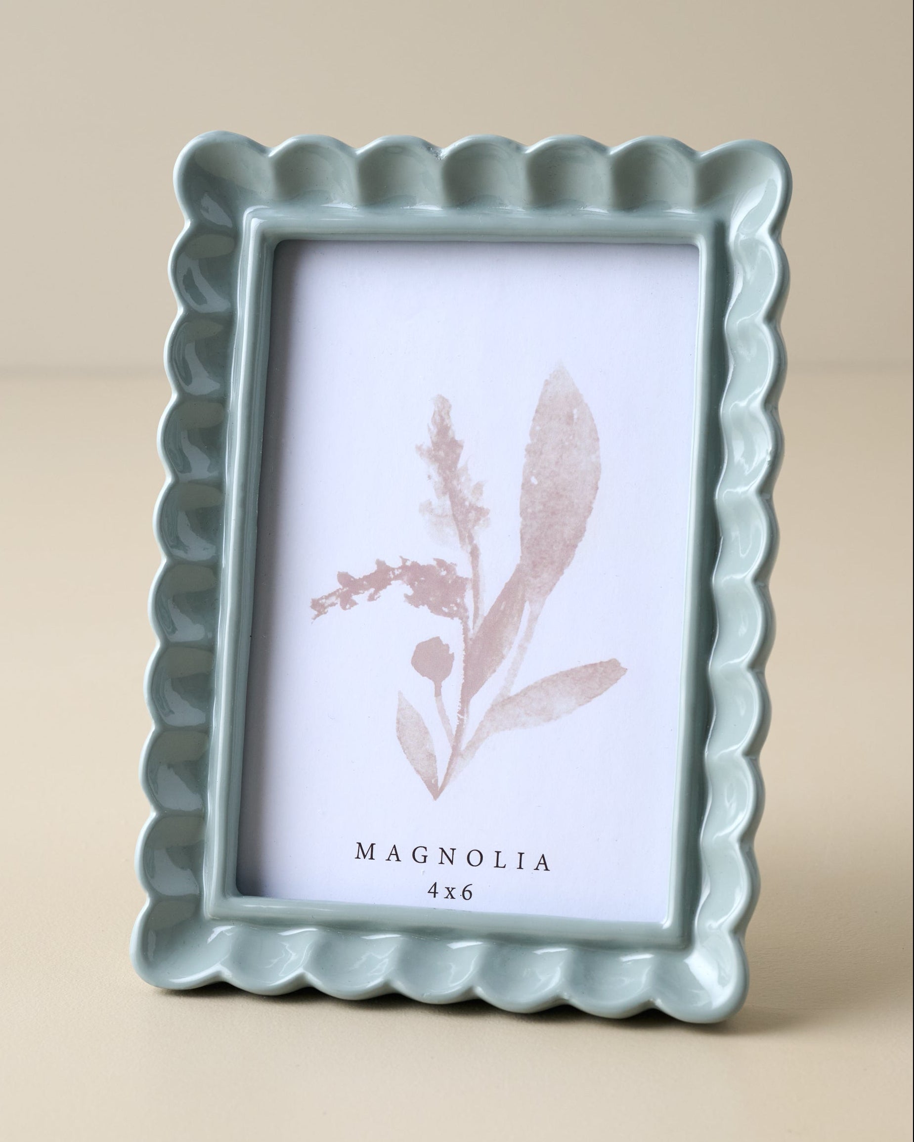 Kara Scalloped Photo Frame - Image 5