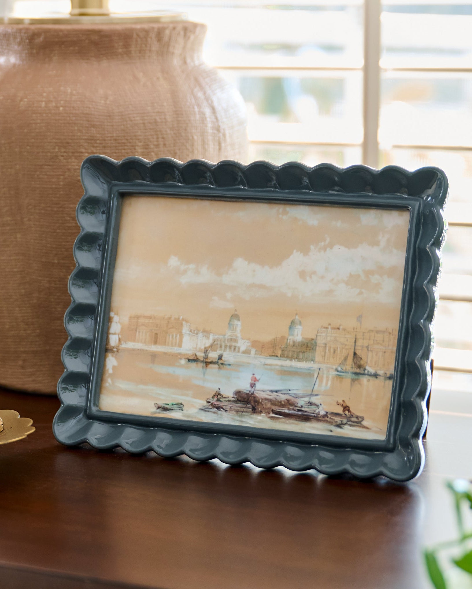 Kara Scalloped Photo Frame - Image 2